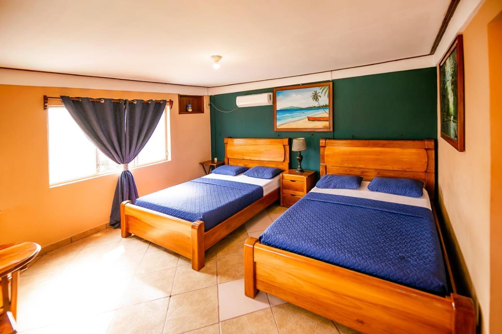 Hotel Bahia เตลา ภายนอก รูปภาพ
